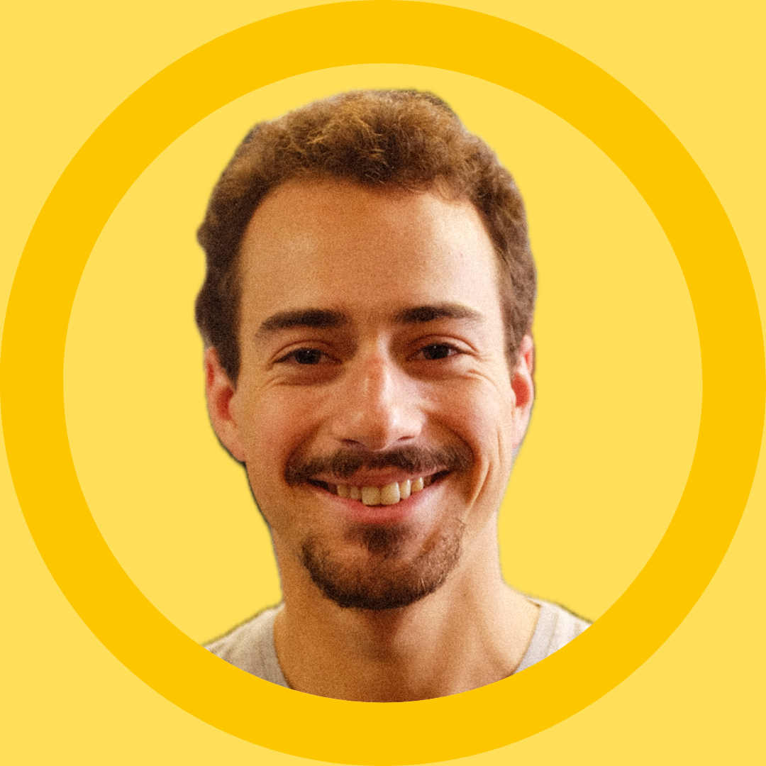 Profile picture of Raphaël Chalicarne smiling professionally